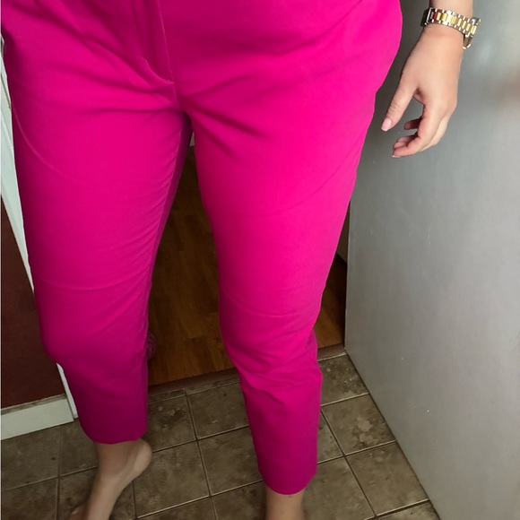 Express Vibrant Pink Cropped Editor Mid Rise Pants - Picture 2 of 4